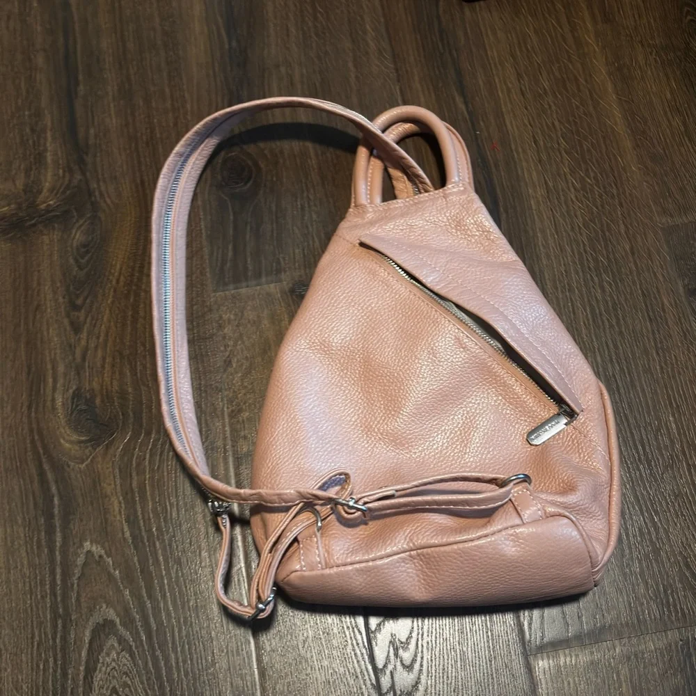 Valentina dusty rose leather Urban Backpack Minimalist Design
